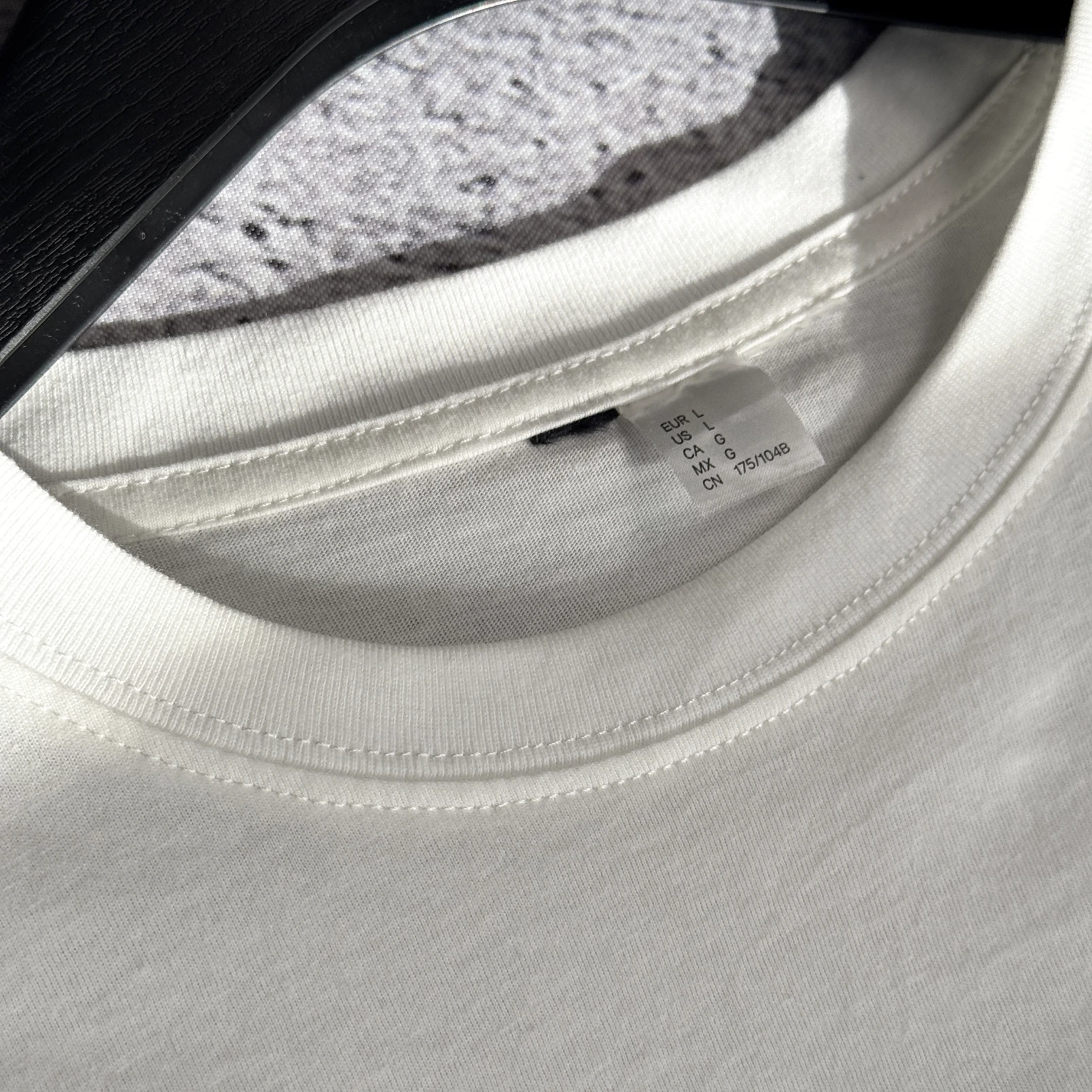 تیشرت وارداتی طرح Unplugged چاپ دورو Specials