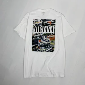 تیشرت وارداتی طرح کنسرت نیروانا Limited